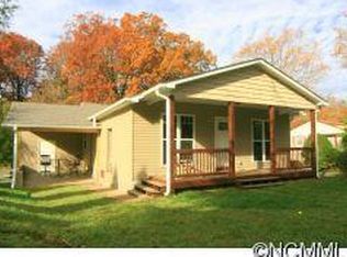 726 W Pine St, Hendersonville, NC 28739