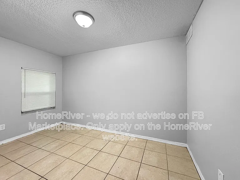 2213 E Emma St — Photo 16