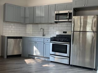 5827 N Ridge Ave #101, Chicago, IL 60660
