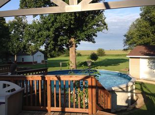 504 Walnut St, Altona, IL 61414