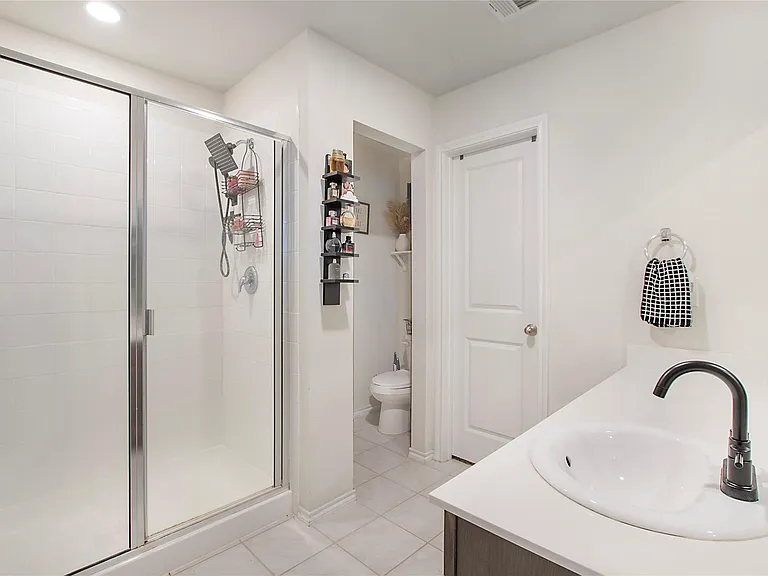 504 Silo Cir — Photo 4