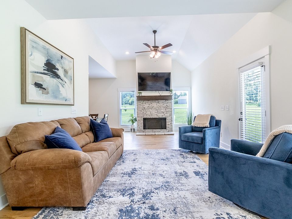 1st image of 2094 Beverly Ct