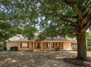 7 Sherwood Dr, Washington, MO 63090