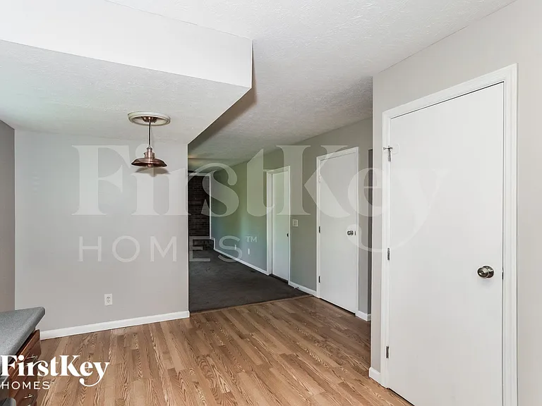3938 Schroeder Dr — Photo 6