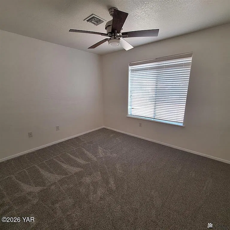 3 bed, 2.0 bath, 1349 sqft, $1,800 — Photo 3