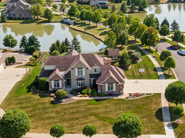 11751 Sandstone Ct, Frankfort, IL 60423