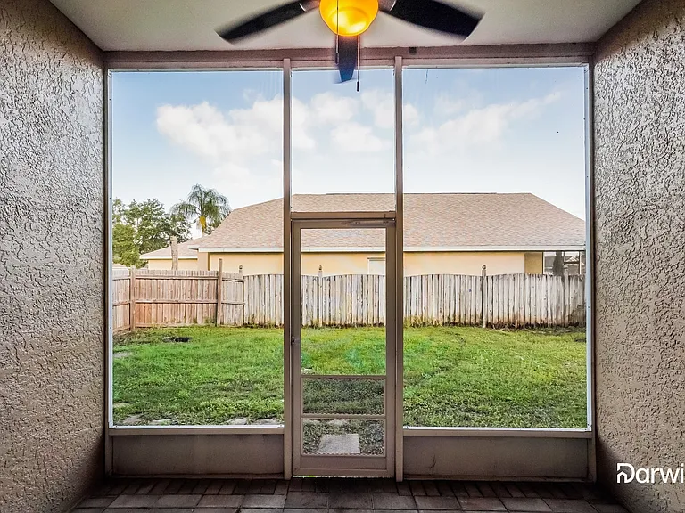 1229 Vinetree Dr — Photo 14