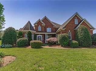 119 Bay Hill Dr, Advance, NC 27006