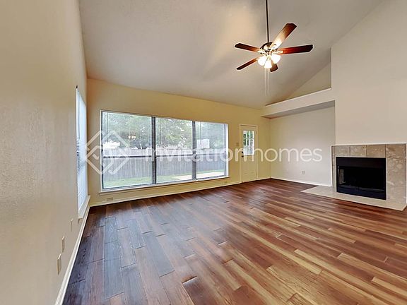 4th image of 3880 Dalston Ln