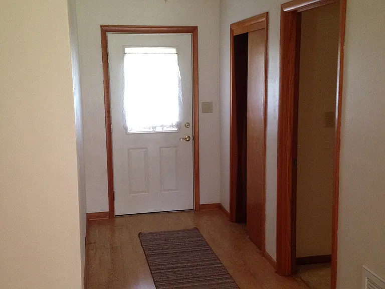 6906 Olsen Rd — Photo 8