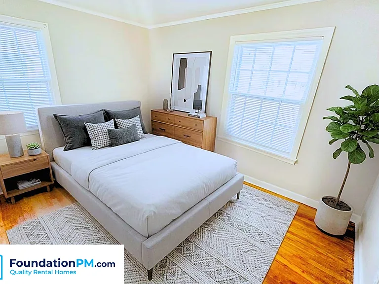 4126 Meadow Dr — Photo 11