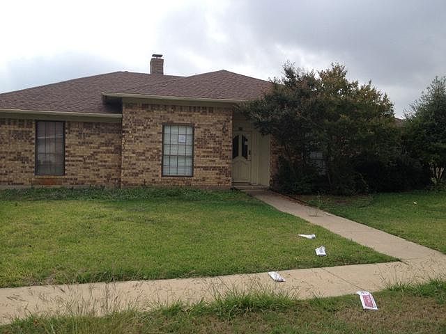 1st image of 318 Willowcrest Dr
