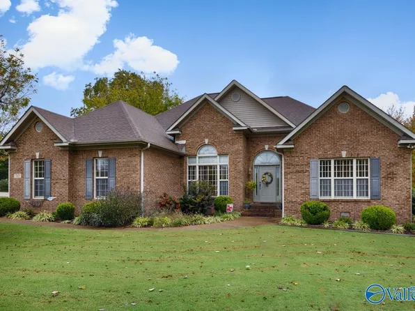 715 S Clinton St, Athens, AL 35611