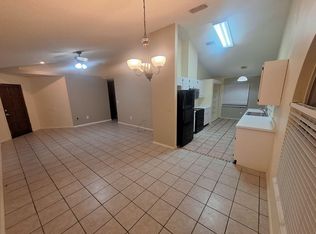 1408 Mohrlake Dr, Brandon, FL 33511