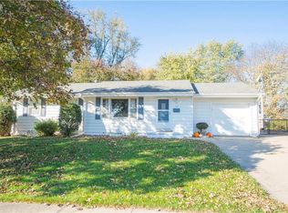 507 S 3rd St, Indianola, IA 50125