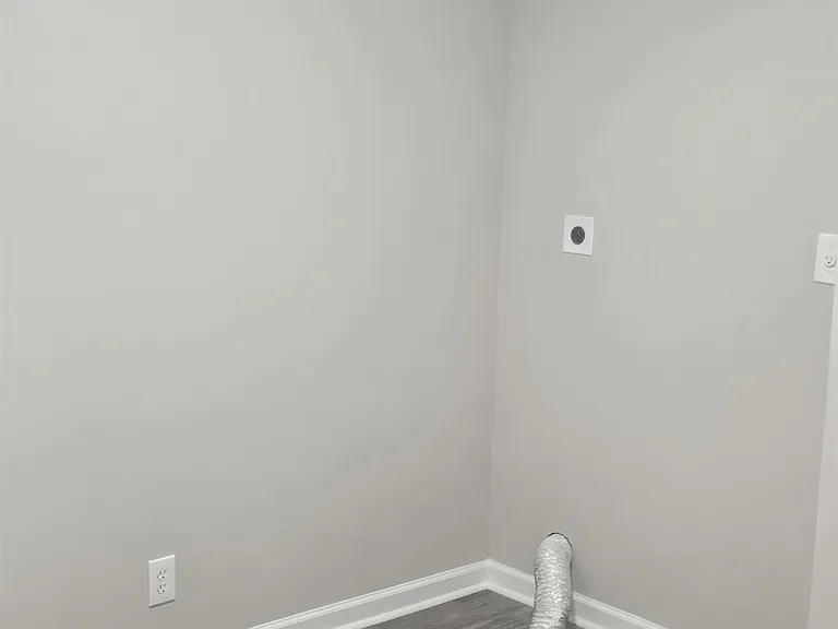 667 Marsh Ave — Photo 10