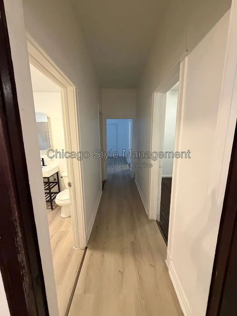 3 bed, 1.0 bath, $1,500 — Photo 4