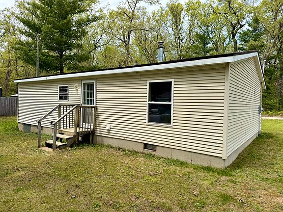5th image of 8239 W Hemlock Ave