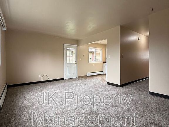 4th image of 2100 4th St NE APT 2