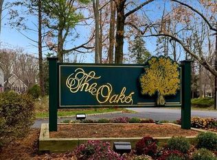 503 Timber Oaks Rd, Edison, NJ 08820