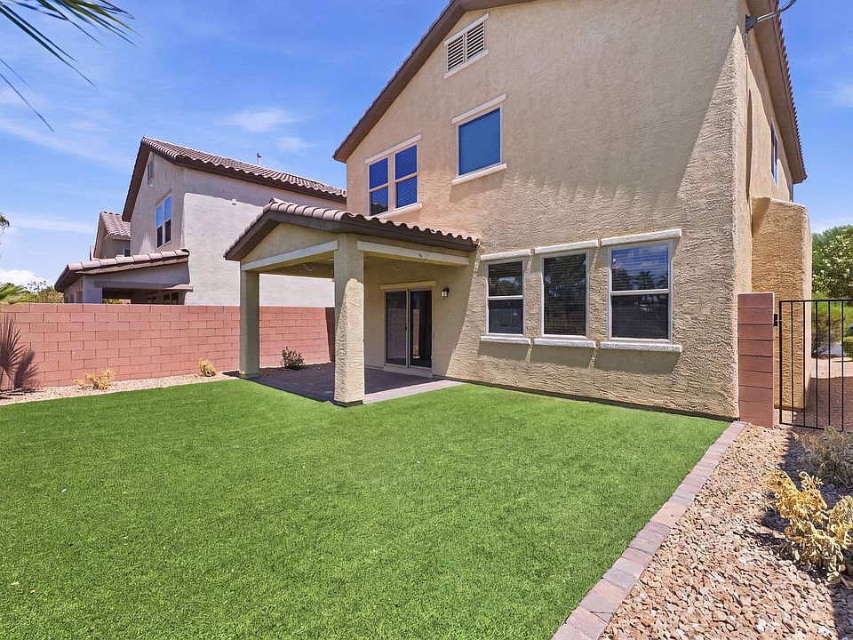 #GuardianRealty 278 Glacier Meadows Rhodes Ranch Home Rental backyard covered patio_07242026