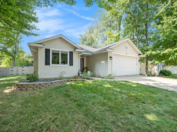 8134 Black Forest Dr, Portage, MI 49002