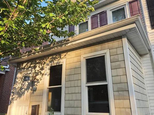 212 W Pearl St, Burlington, NJ 08016