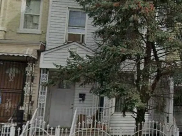 229 6th Ave W, Newark, NJ 07107