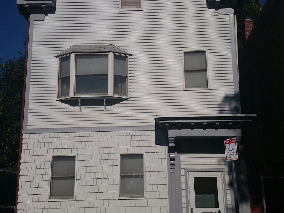 1st image of 189 I St