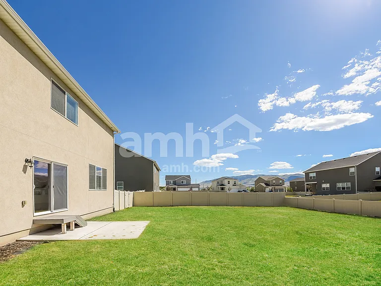 301 N Gibbons Ln — Photo 24