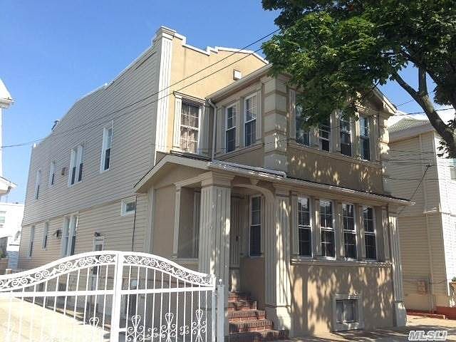 2nd image of 10923 112th St
