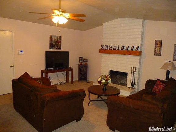 4th image of 2724 E Orangeburg Ave
