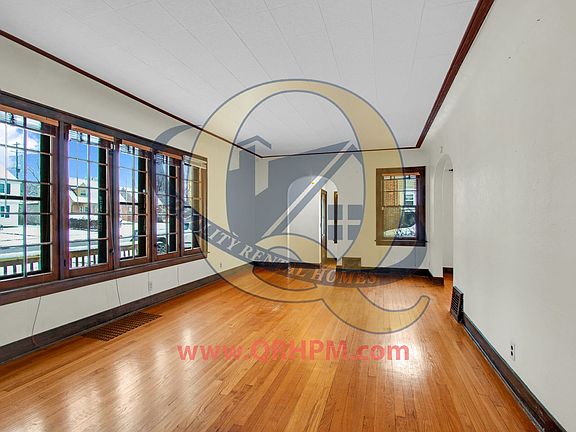 5th image of 1113 S Franklin Ave