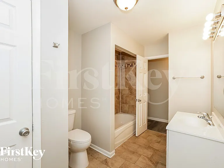 4200 Arlington Dr — Photo 11