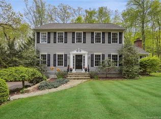 36 Jeremiah Rd, Sandy Hook, CT 06482