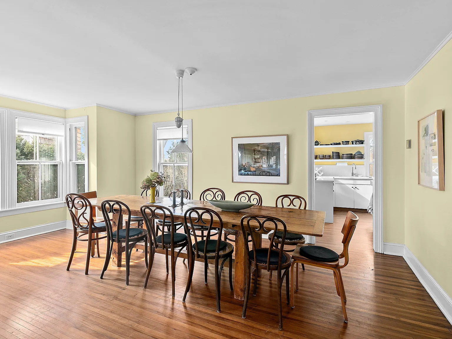 Unbeatable Sag Harbor Village Gem — Photo 4