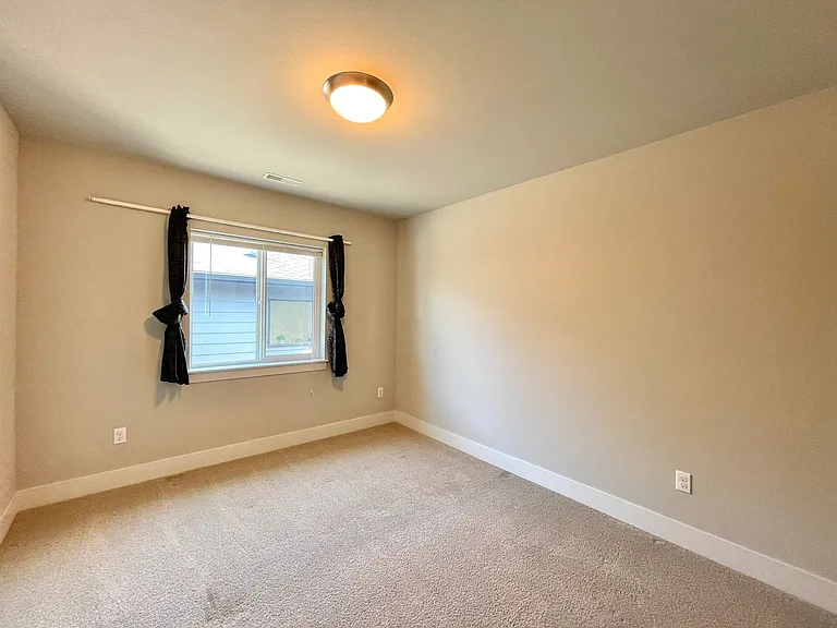 1525 184th St SW — Photo 13