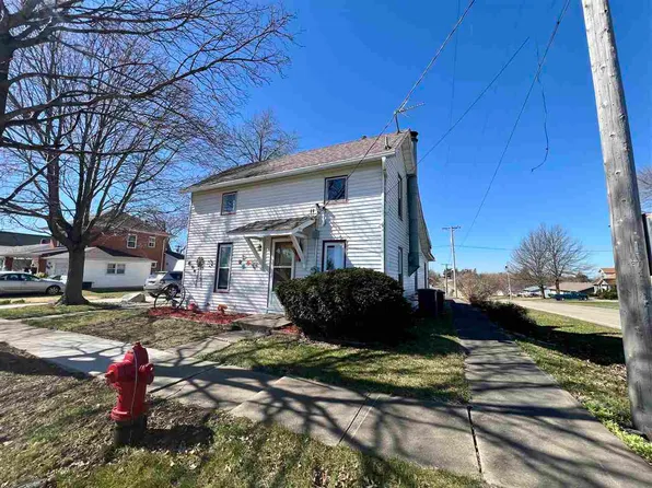 232 N Highland St, North English, IA 52316