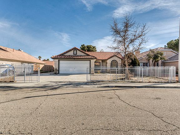 3rd image of 36824 Pine Valley Ct