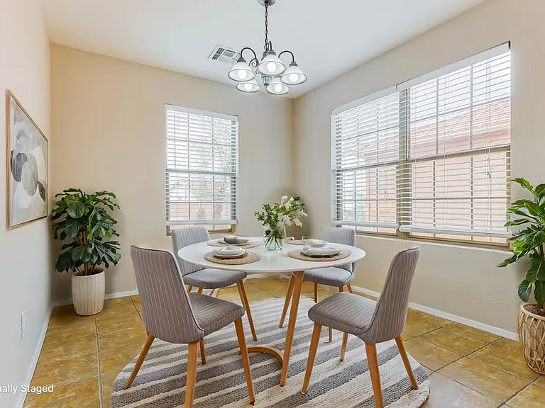 33897 N Wash View Rd — Photo 6