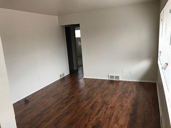 Main sitting area in front of house