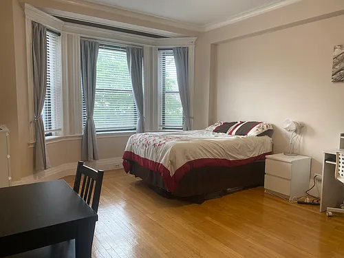 464 Commonwealth Ave Photo 1