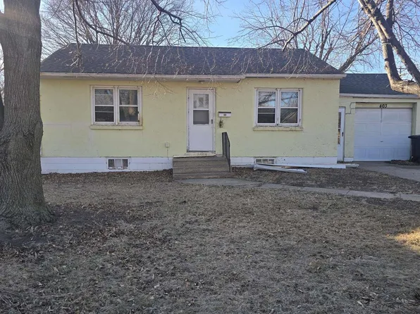 403 S 2nd St, Beresford, SD 57004