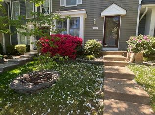 1636 Poplar Grove Dr, Reston, VA 20194