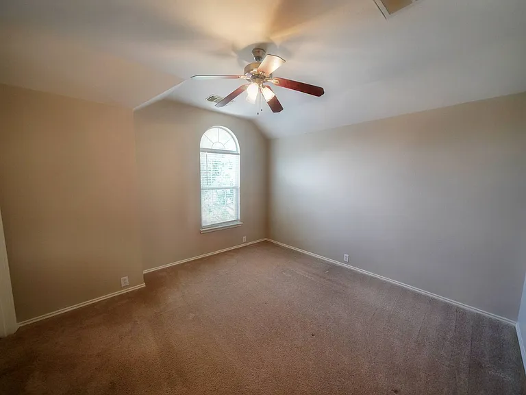 4736 Green Bluff Dr — Photo 47