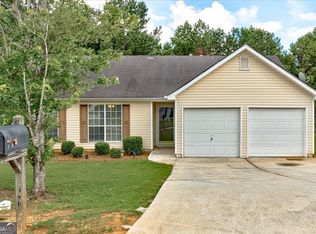 2898 Cedar Trace Dr, Ellenwood, GA 30294