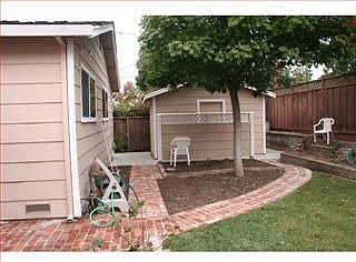 3rd image of 5086 Elrose Ave