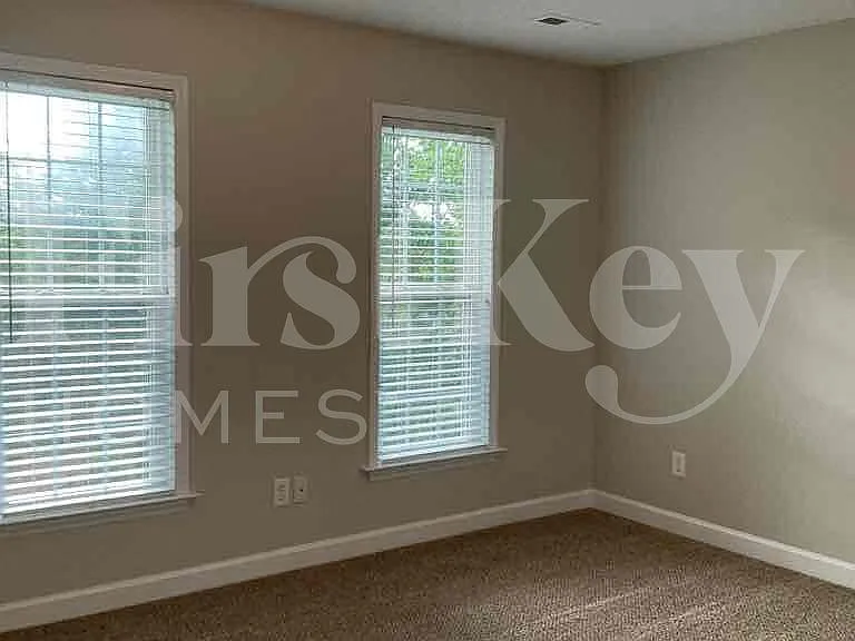 110 Longbridge Dr — Photo 12