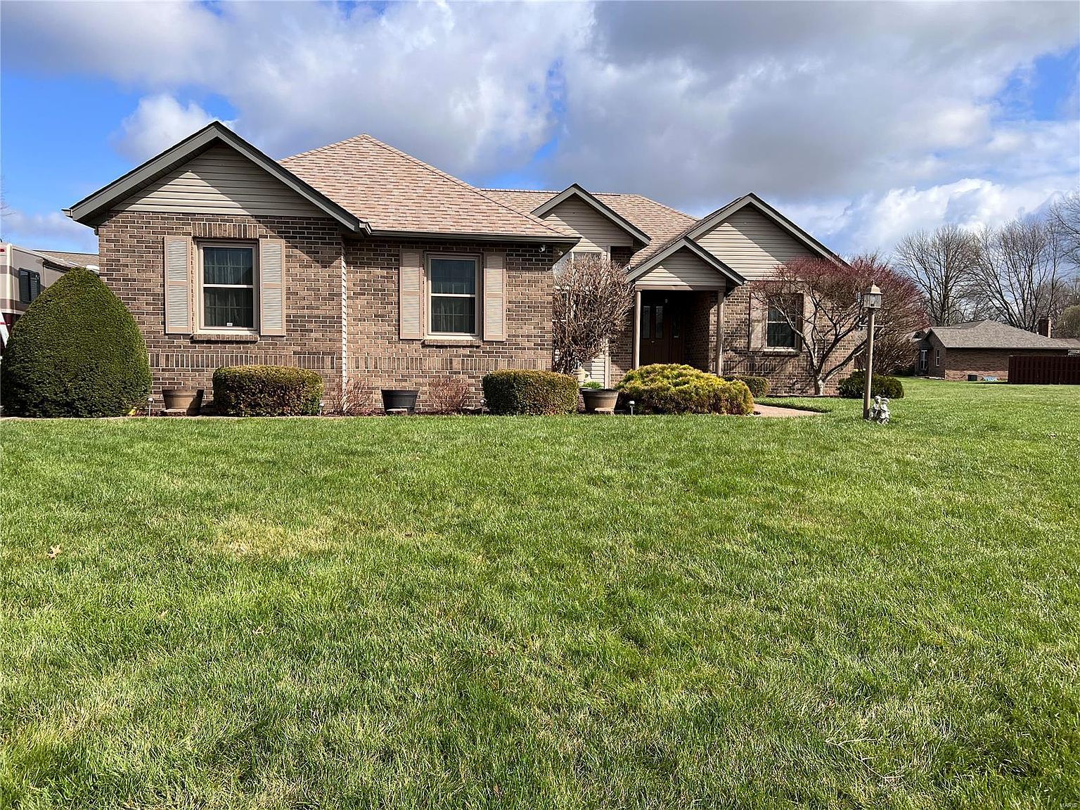 191 Heatherland Dr, Bethalto, IL 62010 Zillow