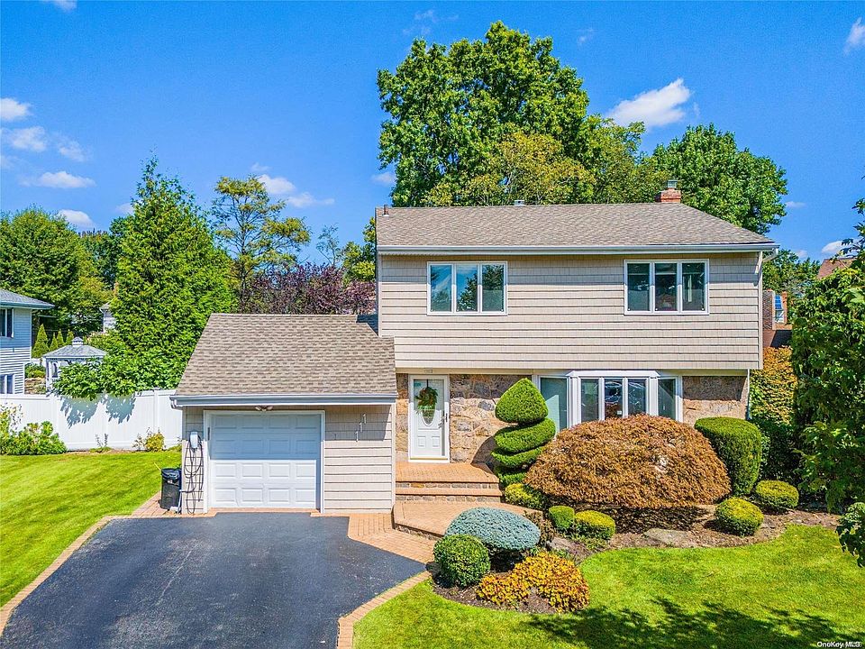 1st image of 111 Columbia Drive